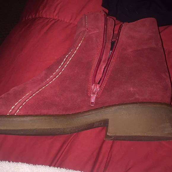 Red suede ankle boots - Picture 3 of 3